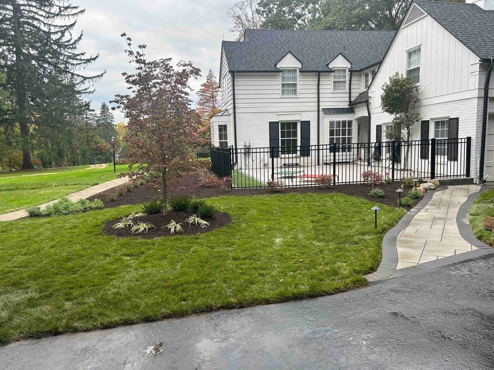 Gallery photos for Landscape Courtyard Design and Install in Franklin MI: Image #7