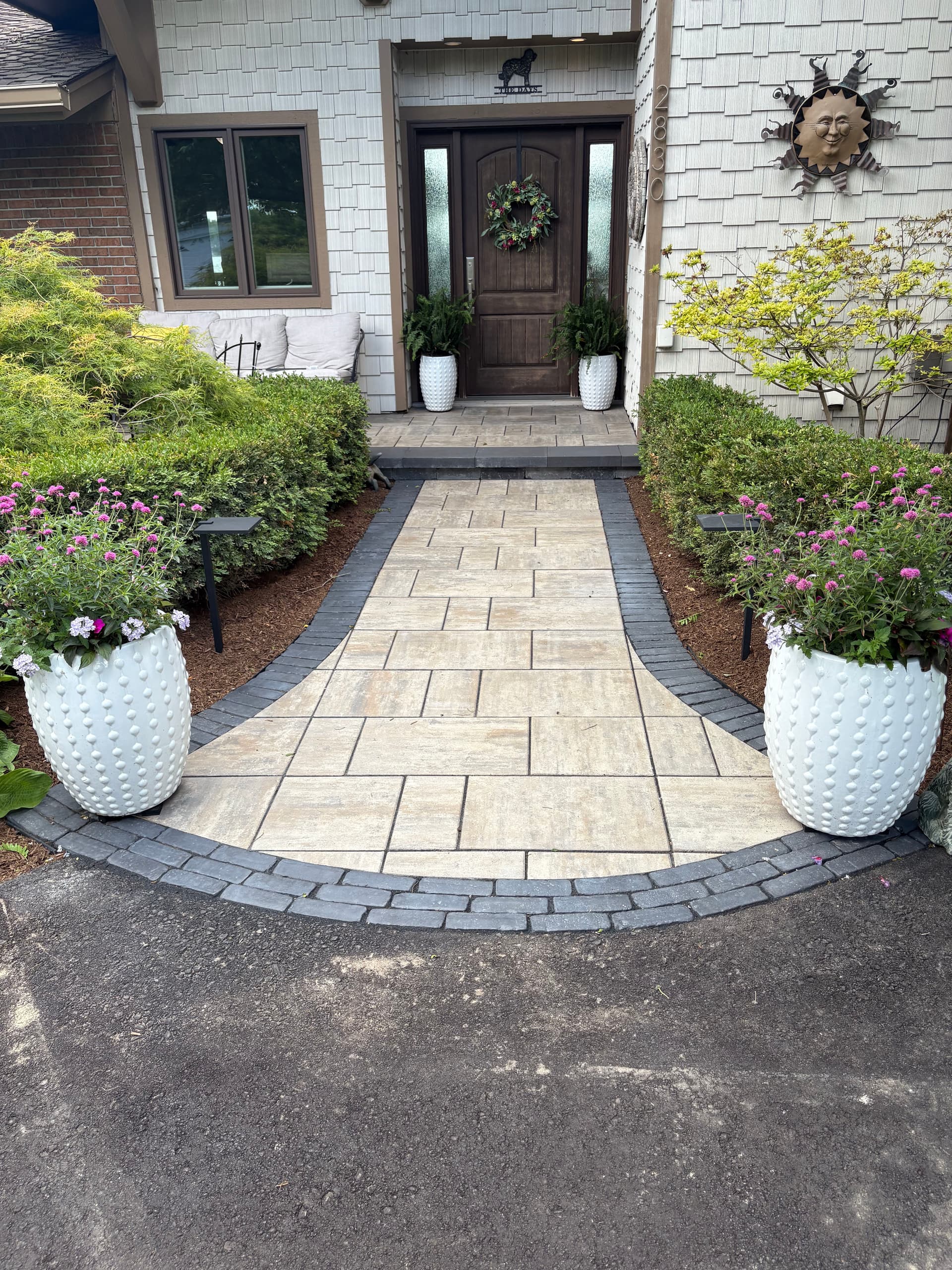 Unilock Beacon Hill Walkway and Front Porch Overlay with Lighting image